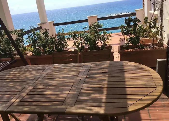 公寓 Cozy In With Sea View