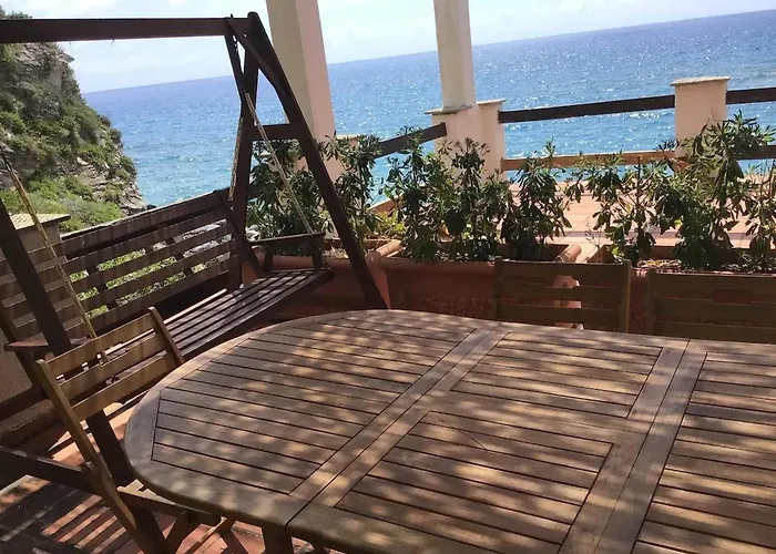 Cozy In With Sea View